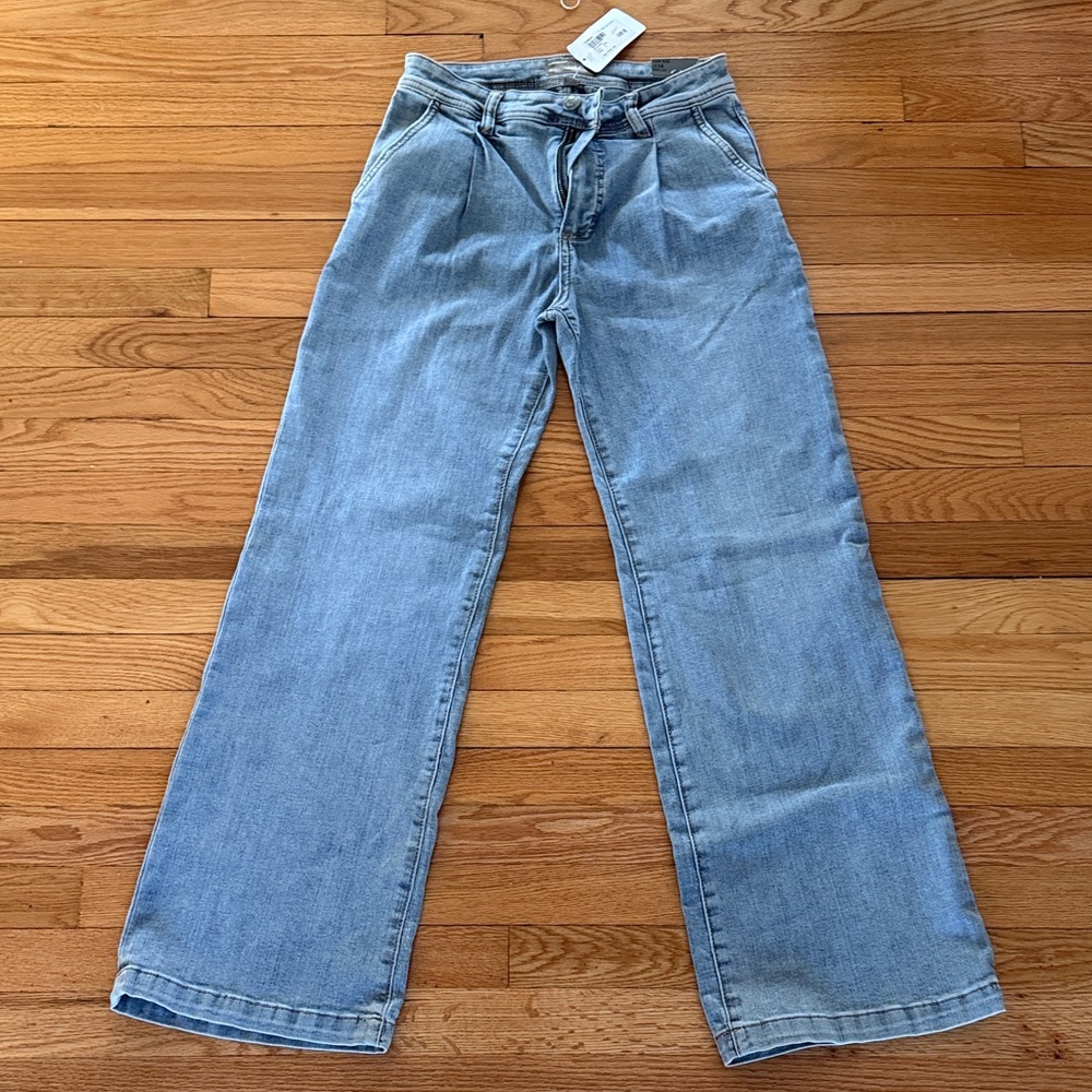 Evereve Light Blue Wide-Leg Jeans